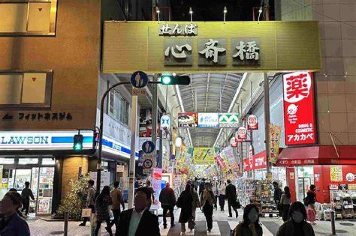心斎橋筋商店街の韓流ショップエリア