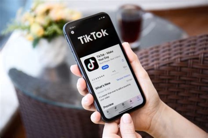 TikTokを見るだけで楽しめる？受動的視聴の魅力と注意点を徹底解説